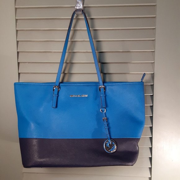 MICHAEL Michael Kors Handbags - MICHAEL Michael Kors dbl handle 2 color tote bag